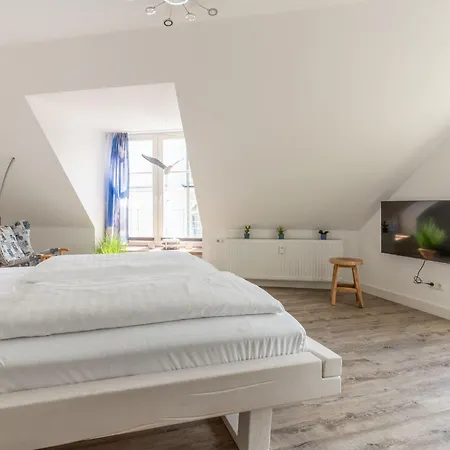 Appartement Fewo-lachmoeve-in-der-villa-vogelsang-im-ostseebad-binz Binz